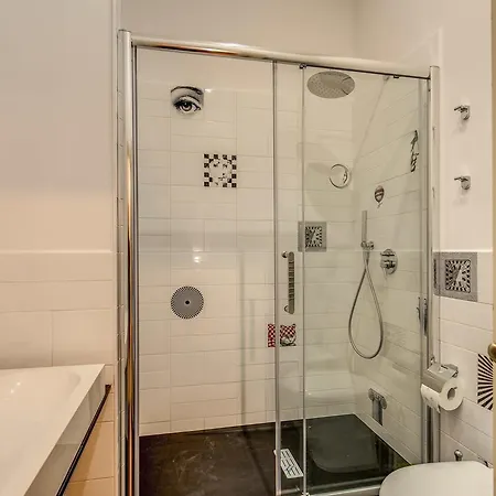 Downtown Srl - Cinque Terre New Liberty *