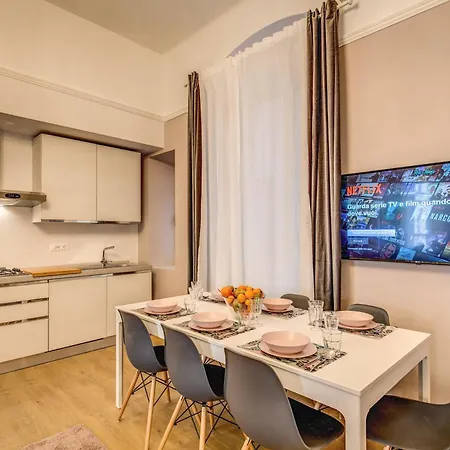 Downtown Srl - Cinque Terre New Liberty Λα Σπέτσια