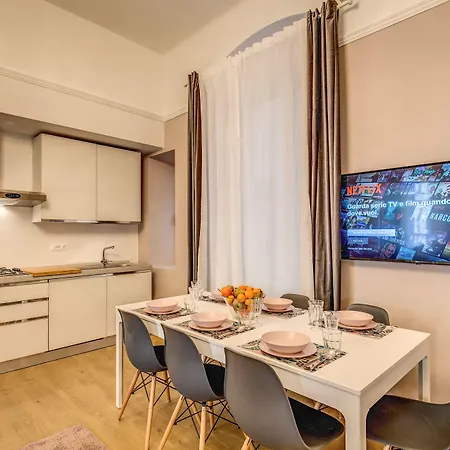 Appartement Downtown Srl - Cinque Terre New Liberty La Spezia