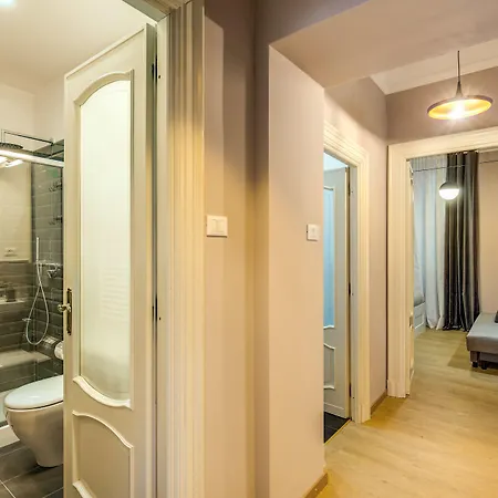 Downtown Srl - Cinque Terre New Liberty * Специя