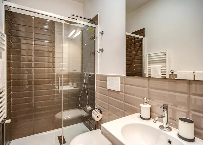 Downtown Srl - Cinque Terre New Liberty * La Spezia